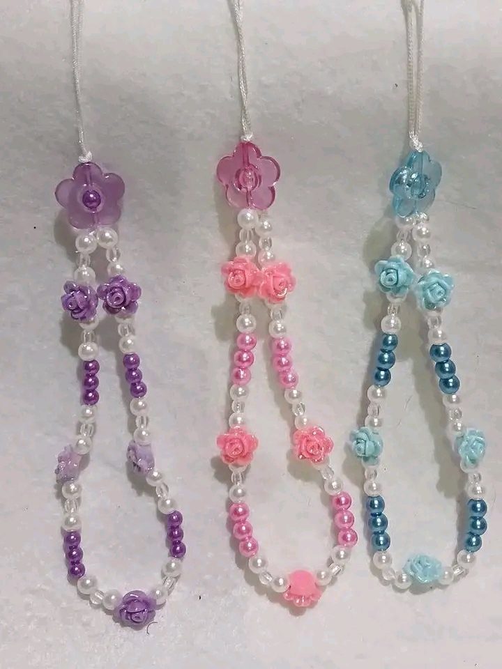 سلسلة الهاتف 